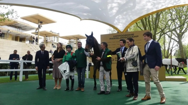 Ridari led on the line in the Prix de Fontainebleau to set-up a Classic-trial double for the Aga Khan Studs